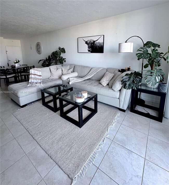 Building Photo - 3000 S Ocean Dr