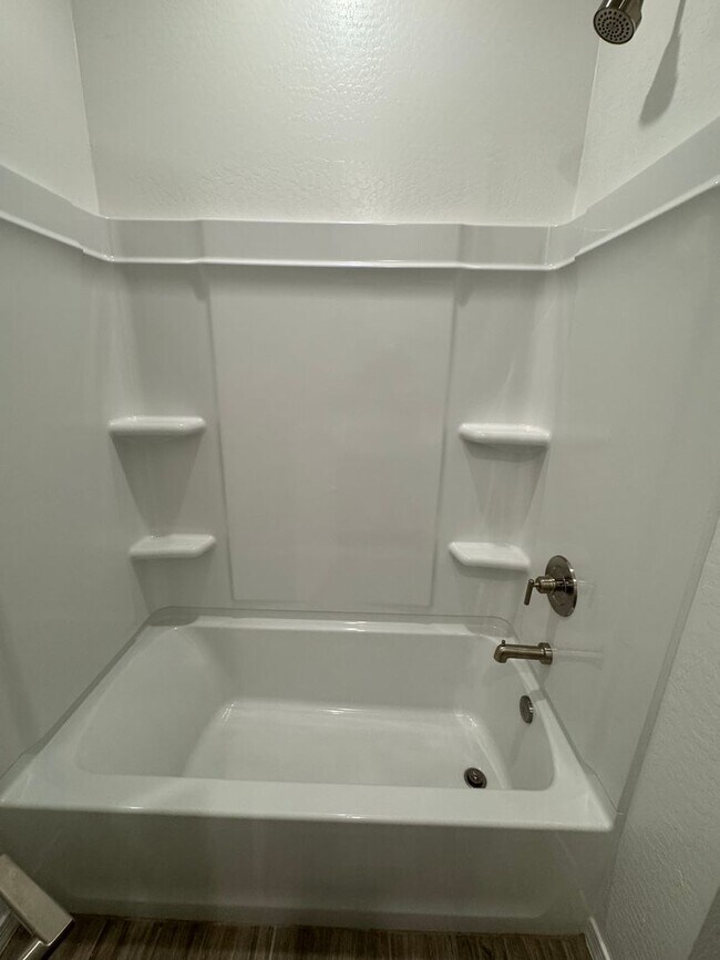 Building Photo - 3 bed 2.5 bath brand new home