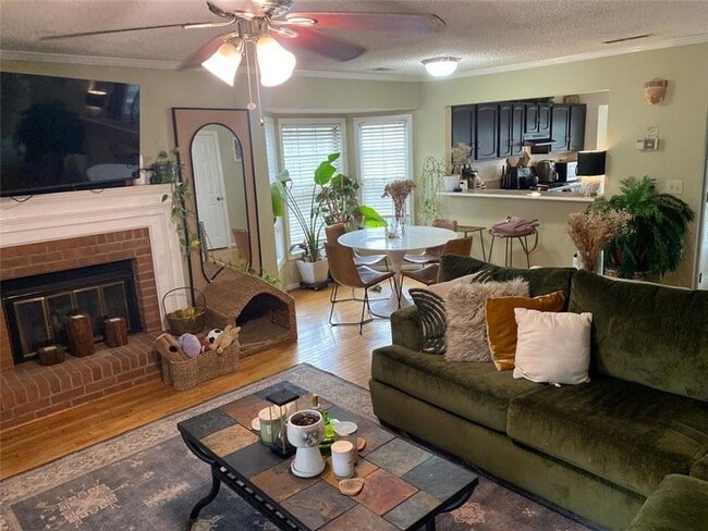 Building Photo - 5021 David Pl