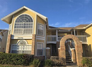 Building Photo - 2494 Sweetwater Club Cir