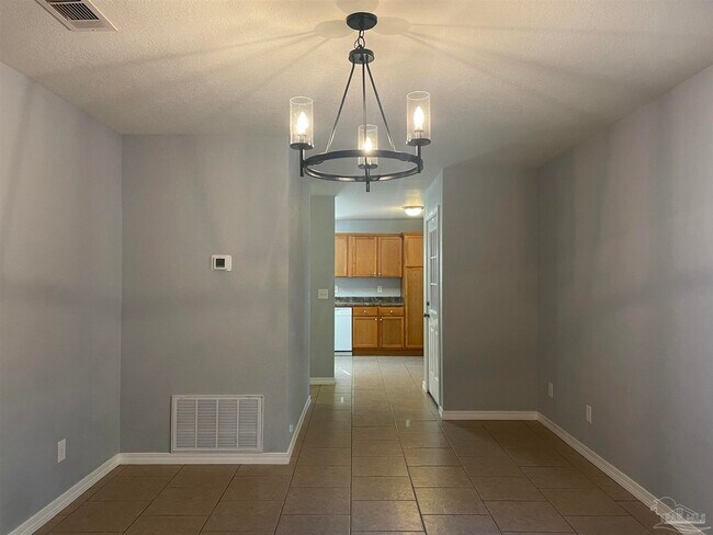 Building Photo - 5067 Serry Ln