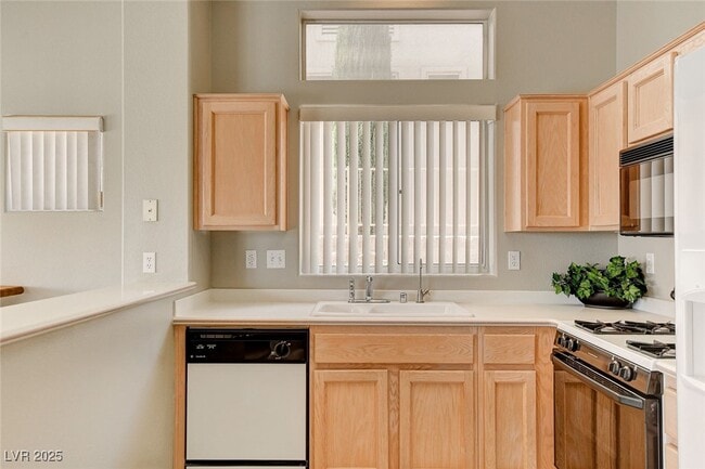 Building Photo - 10713 Grand Cypress Ave