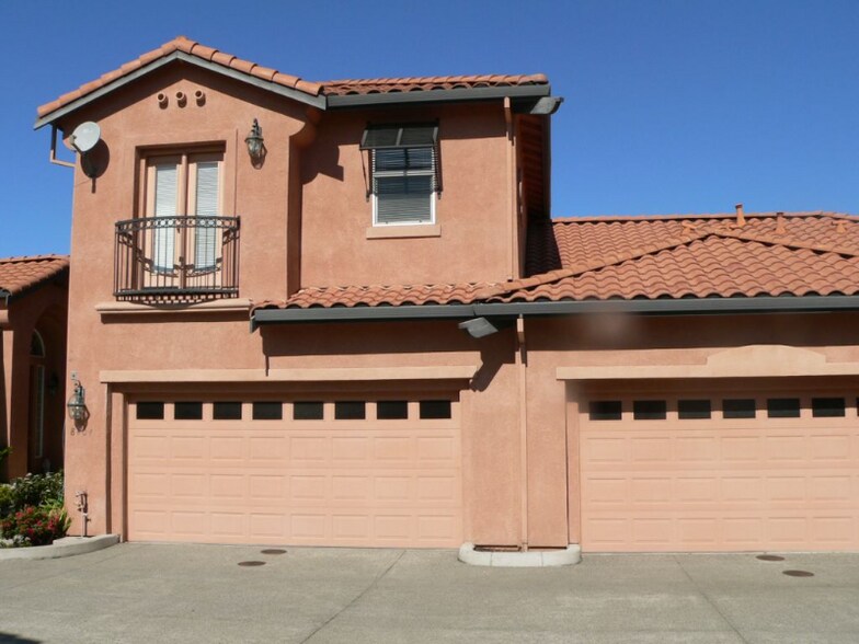 Primary Photo - 8404 Benavente Ct