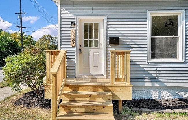 Building Photo - BRAND NEW REMODEL!!! Lakertown! Available ...