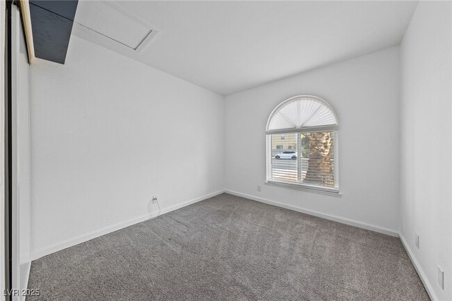Building Photo - 6316 W La Madre Way