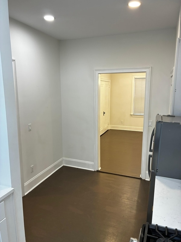 Building Photo - 2738 Riverside Ave