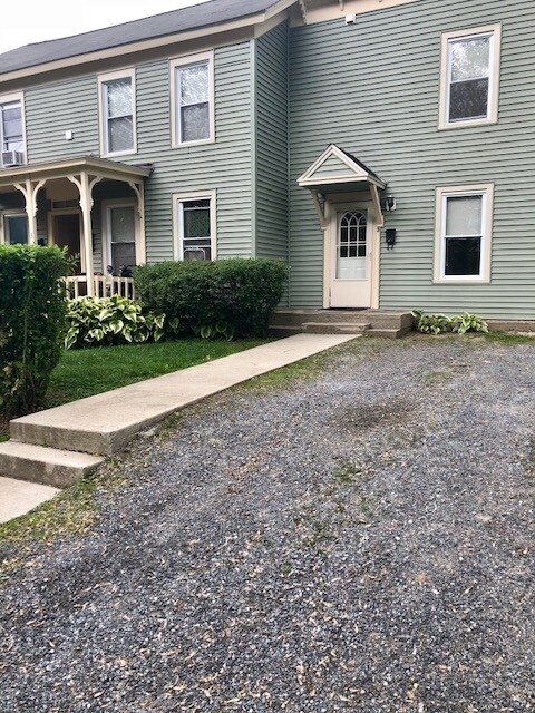 Building Photo - 3 Beckett St