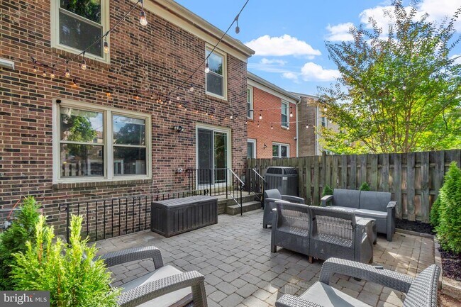 Building Photo - 9106 Suede Ct