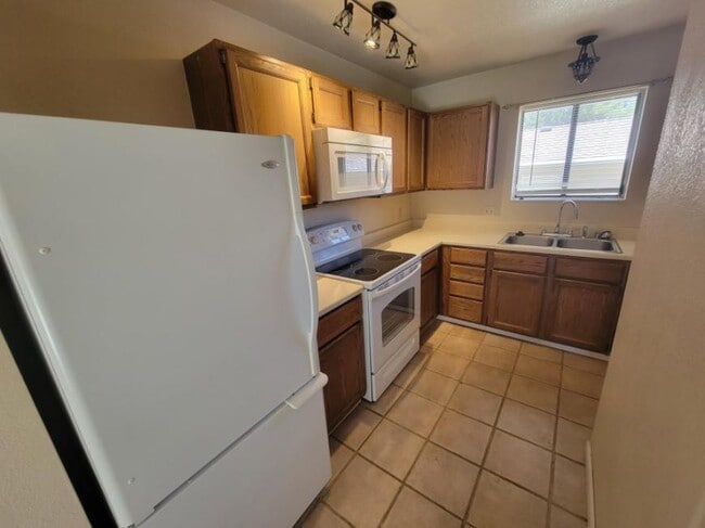Building Photo - 2 bedroom in Billings MT 59102