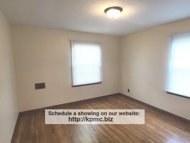 Building Photo - 2937 Oaklawn St