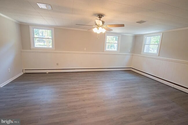 Building Photo - 421 Monticello Ave