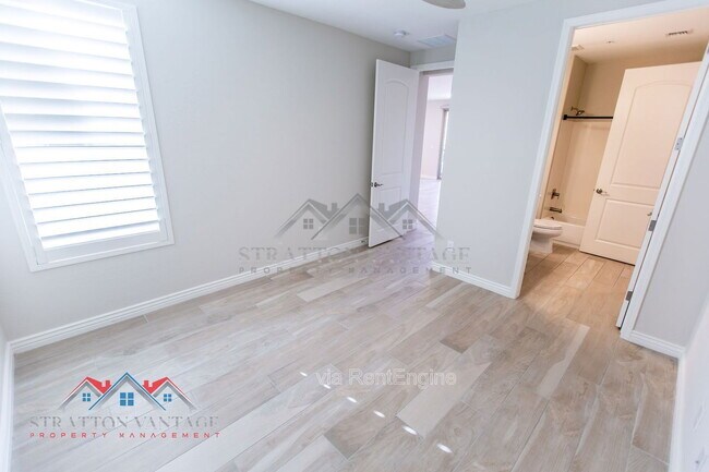 Building Photo - 5100 E Rancho Paloma Dr