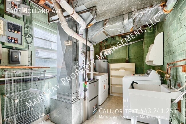 Building Photo - 9407 Holland Ave