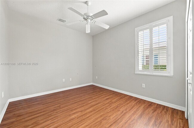 Building Photo - 4025 Chablis St SW