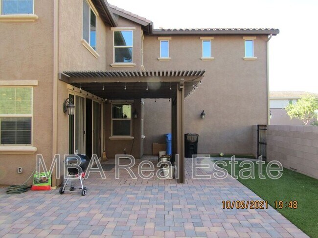 Building Photo - 863 S Annie Ln