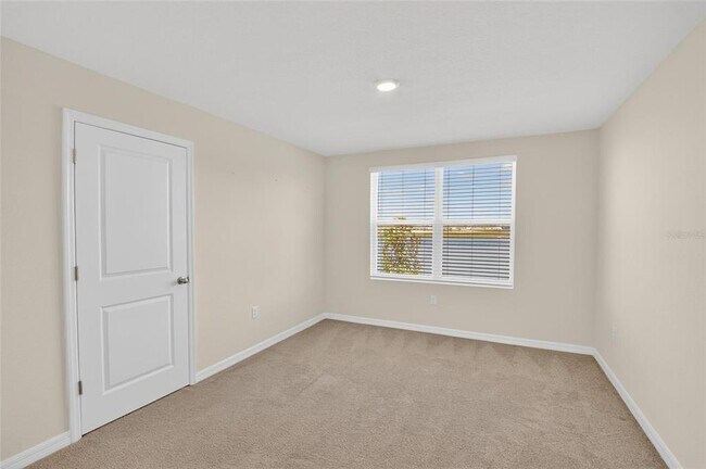 Building Photo - 3288 Silver Date Dr