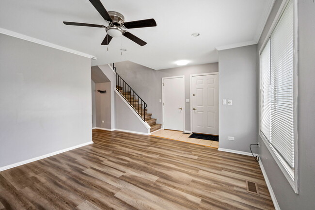 Building Photo - 3060 Winchester Ct W