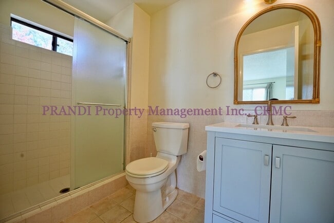 Building Photo - Spacious San Marin Home with Pool!