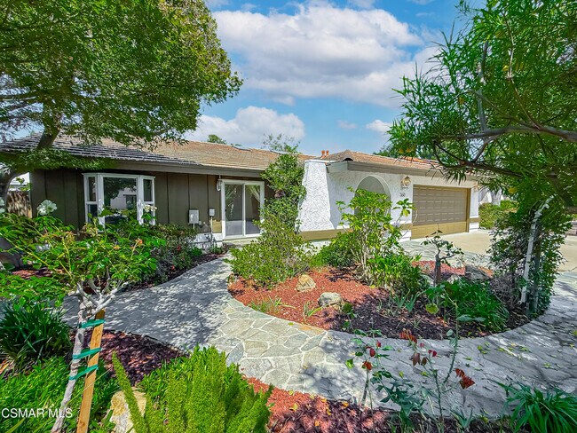 Building Photo - 360 N Greenmeadow Ave