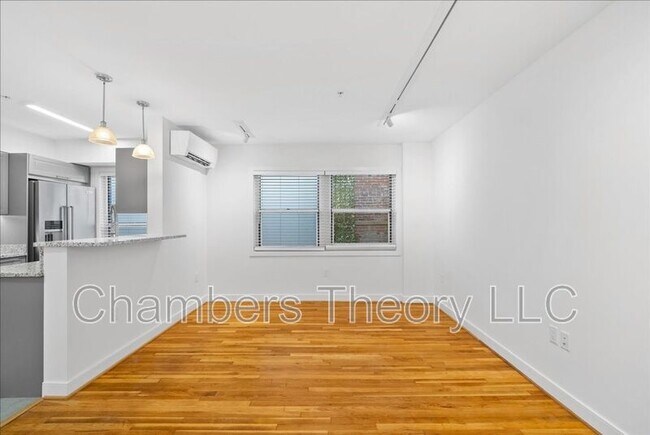 Building Photo - 220 2nd St SE