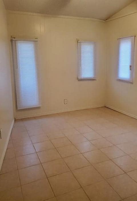 Building Photo - 100 Quail Run Rd