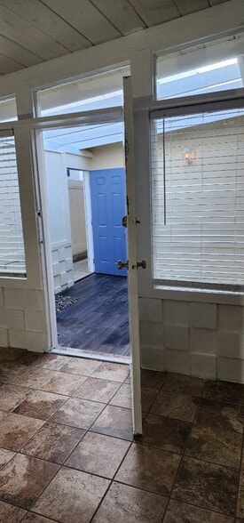 Building Photo - 16452 24th St