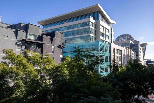 Building Photo - 1050 Island Ave