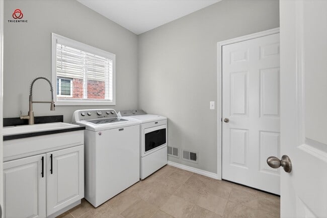 Building Photo - 30295 Berghway Trail