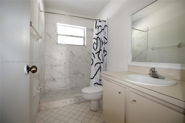 Building Photo - 8990 W Sample Rd