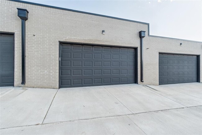 Building Photo - 821 NW 8th St
