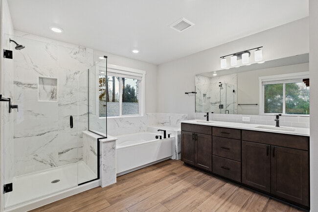 Building Photo - 11225 SE 245th Pl