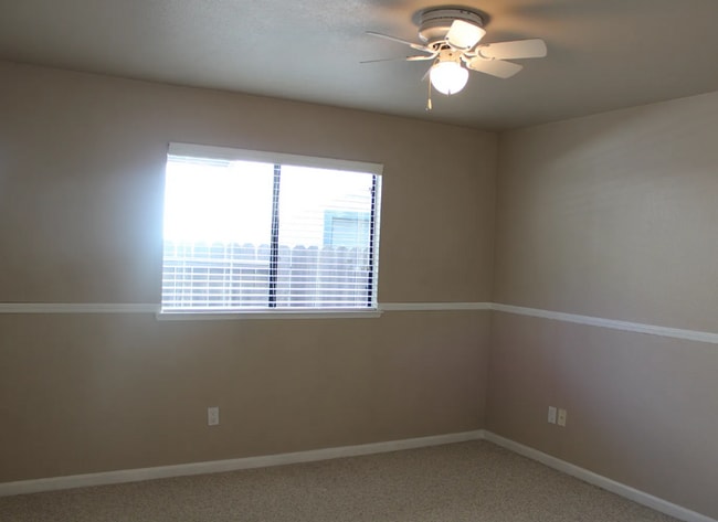 Building Photo - Charming Woodland Home for Rent