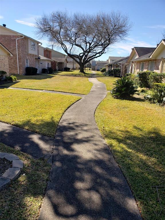 Building Photo - 12821 Clarewood Dr