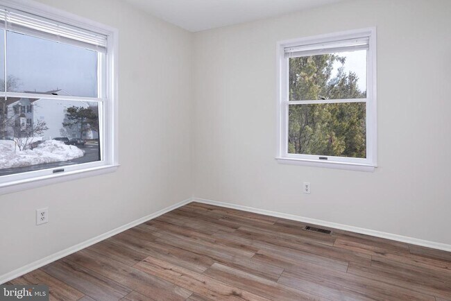 Building Photo - 191 Jonathon Dayton Ct