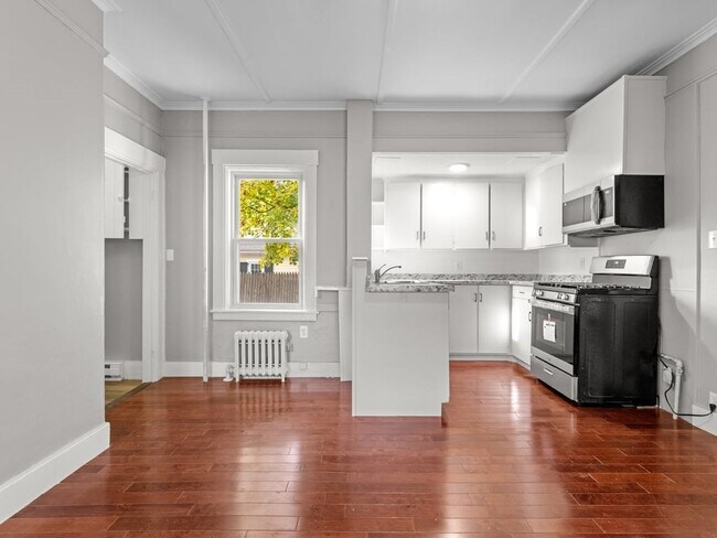 Building Photo - 40 W Central St