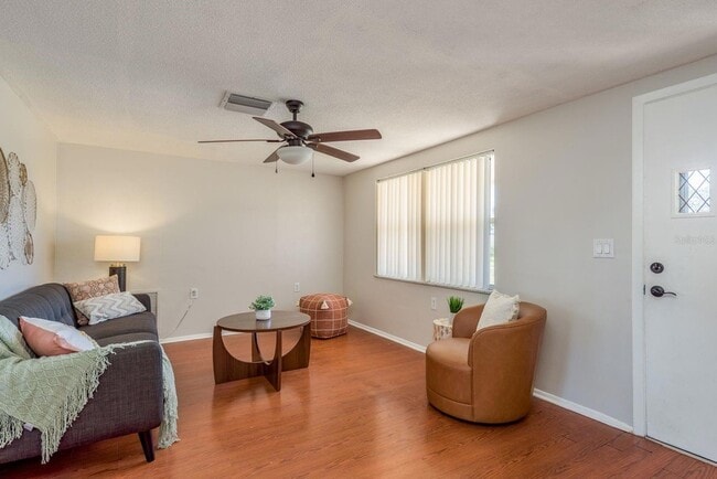 Building Photo - 1748 Colmar Dr