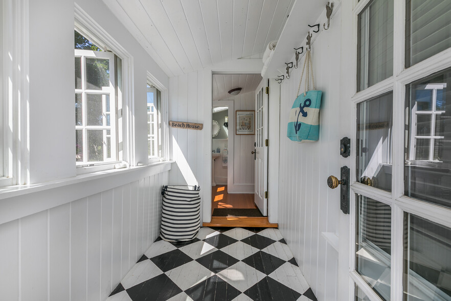 The side entry/mudroom. - 23 Graffam Rd