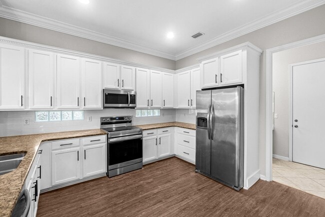 Building Photo - 4335 Key Lime Blvd