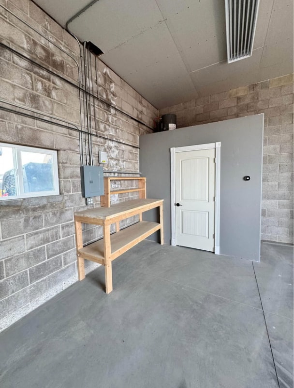 Building Photo - 3152 W 500 N