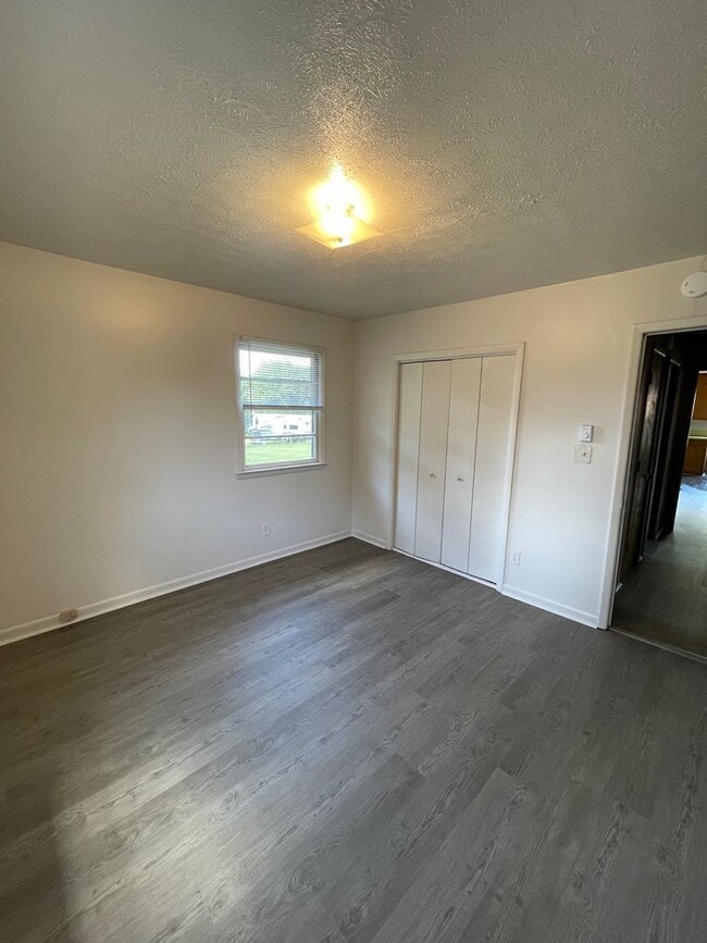 Building Photo - 1705 Windover Rd