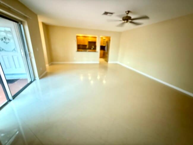 Building Photo - 105 Harvest Moon Ct