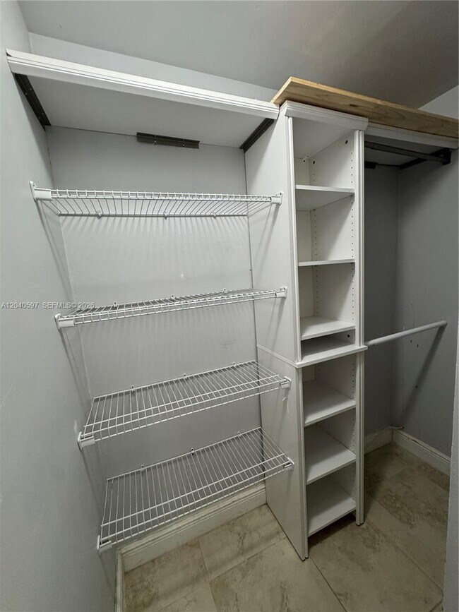 Building Photo - 11340 SW 41st Terrace