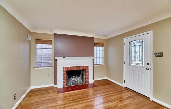 Building Photo - 1120 Terrace Dr