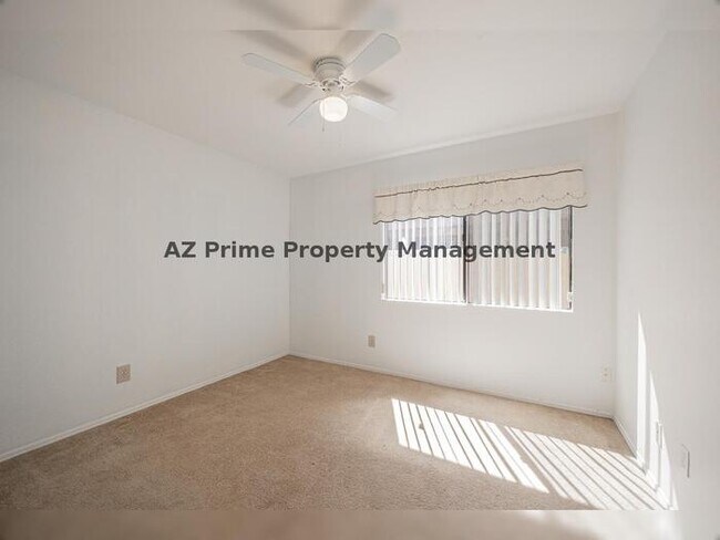 Building Photo - 5807 W Acoma Dr