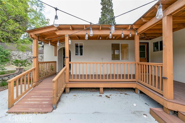 Building Photo - 10630 Samoa Ave