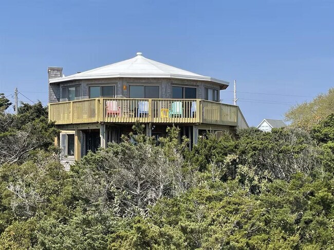 Building Photo - 42091 Dune Wy