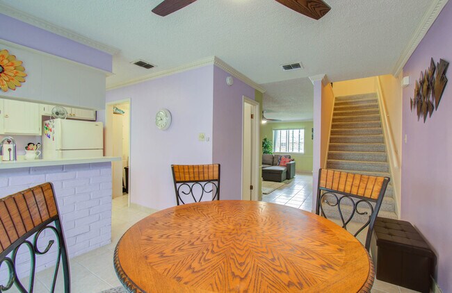 Building Photo - 11 San Jacinto Dr