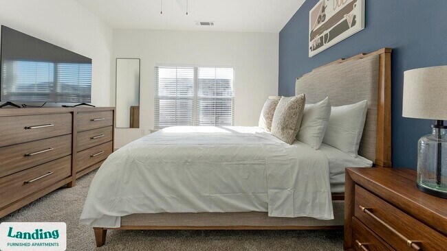 Building Photo - 2385 Vera Wy