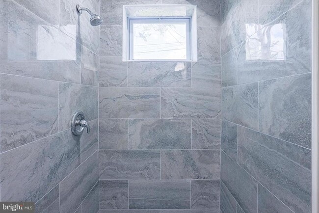 Building Photo - 4415 Old York Rd