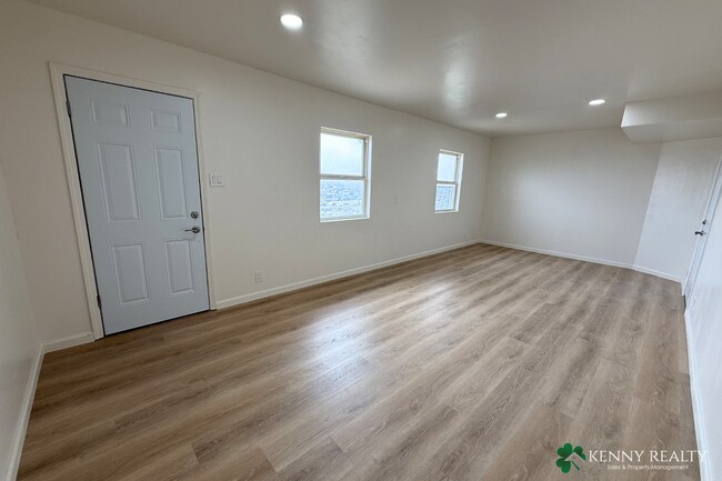 Building Photo - 840 Templeton Ave